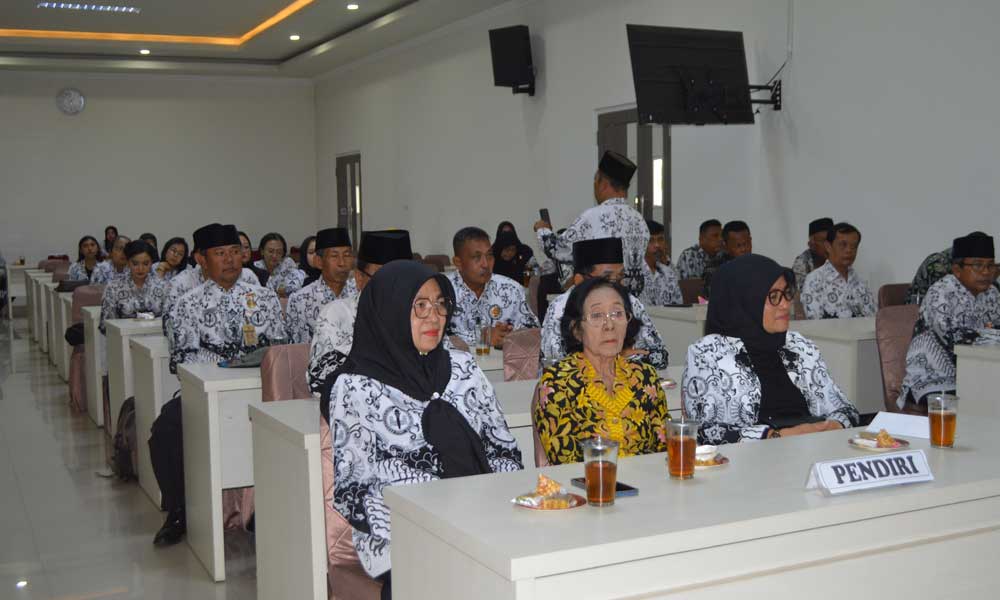 Pelantikan Kepala Sekolah Baru SMK PGRI Sukoharjo