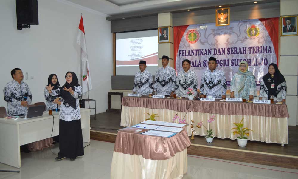 Pelantikan Kepala Sekolah Baru SMK PGRI Sukoharjo